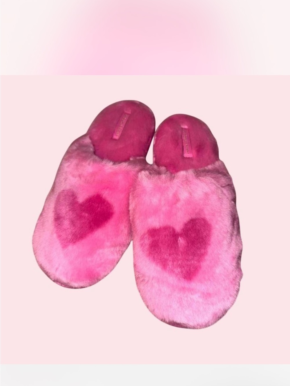 VS SIZE SMALL Pink Fuzzy Heart Slippers